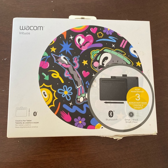Wacom Intuos 6.0" x 3.7" Graphic Tablet with Stylus | drawing pad with pen - Picture 8 of 12